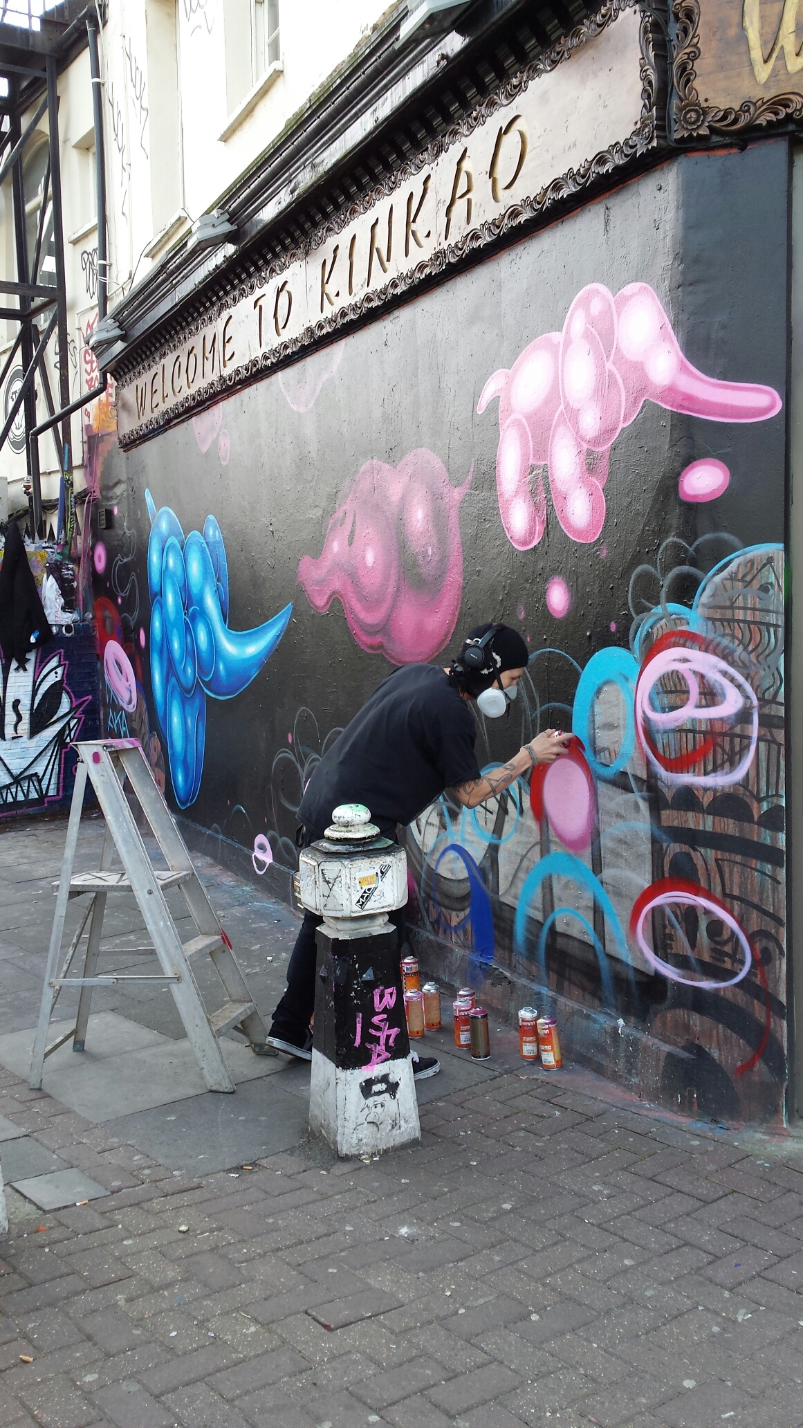 Fanakapan working on his elephants
