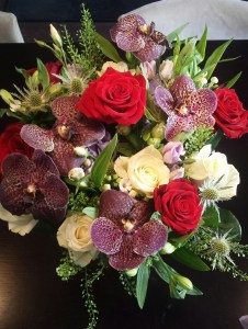 AppleYardVioletOrchidRedRosesBouquetNHYM