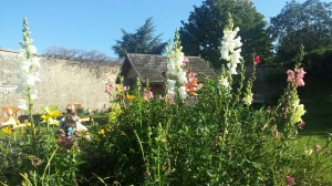 WoolleyGrangeWalledGardenNHYM