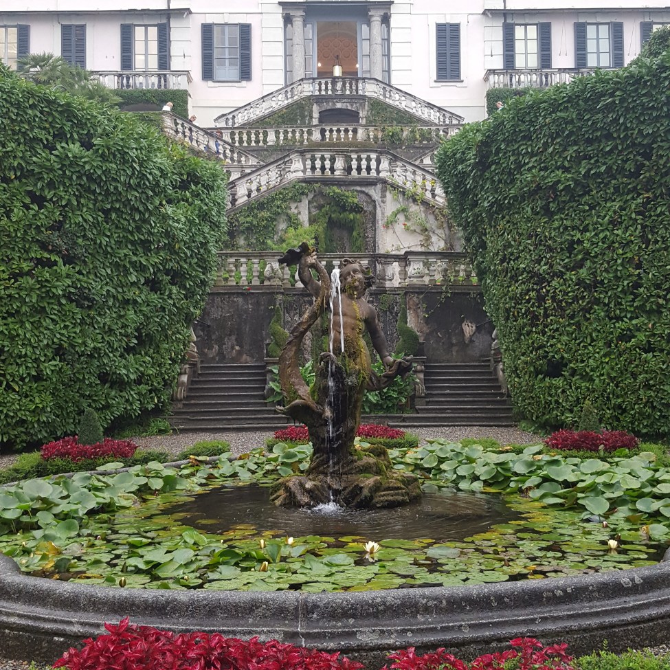 villacarlottafrontgardens2nhym