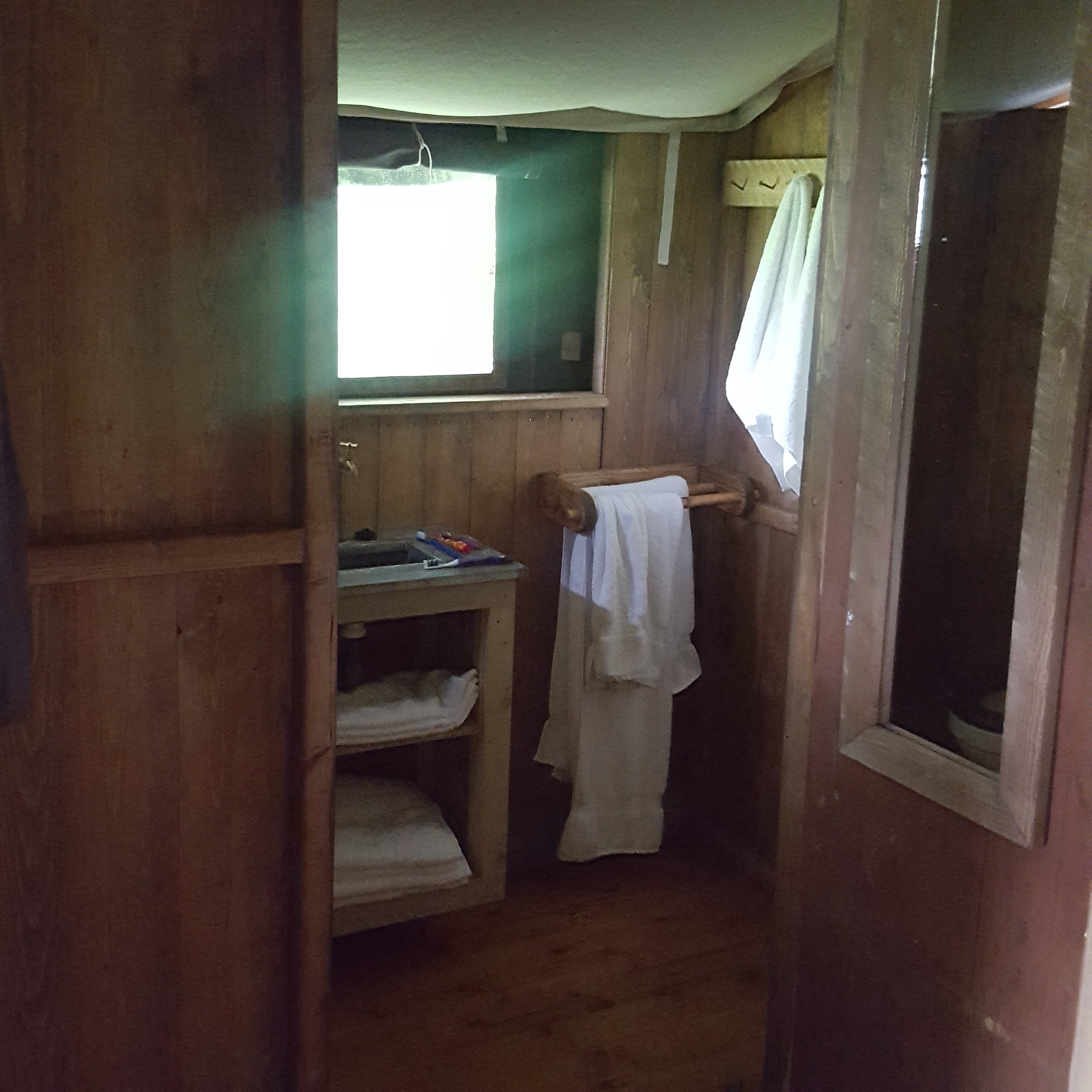 BathroomGlampingNHYM