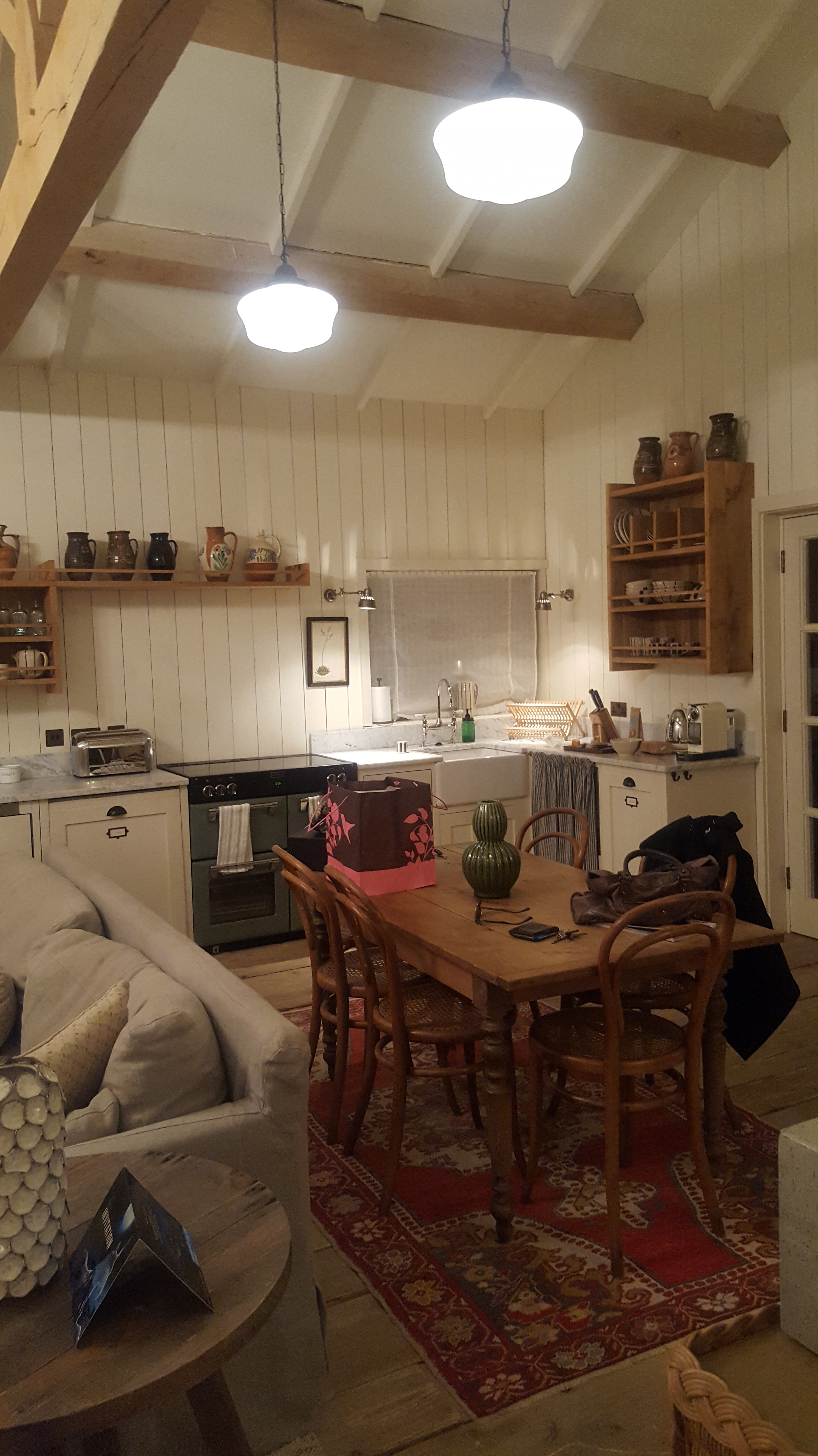 SohoFarmhouseCabinKichenNHYM